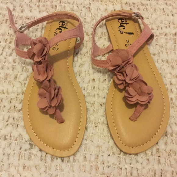 Rue21 Shoes - Rue 21 pink Sandals size 6/7